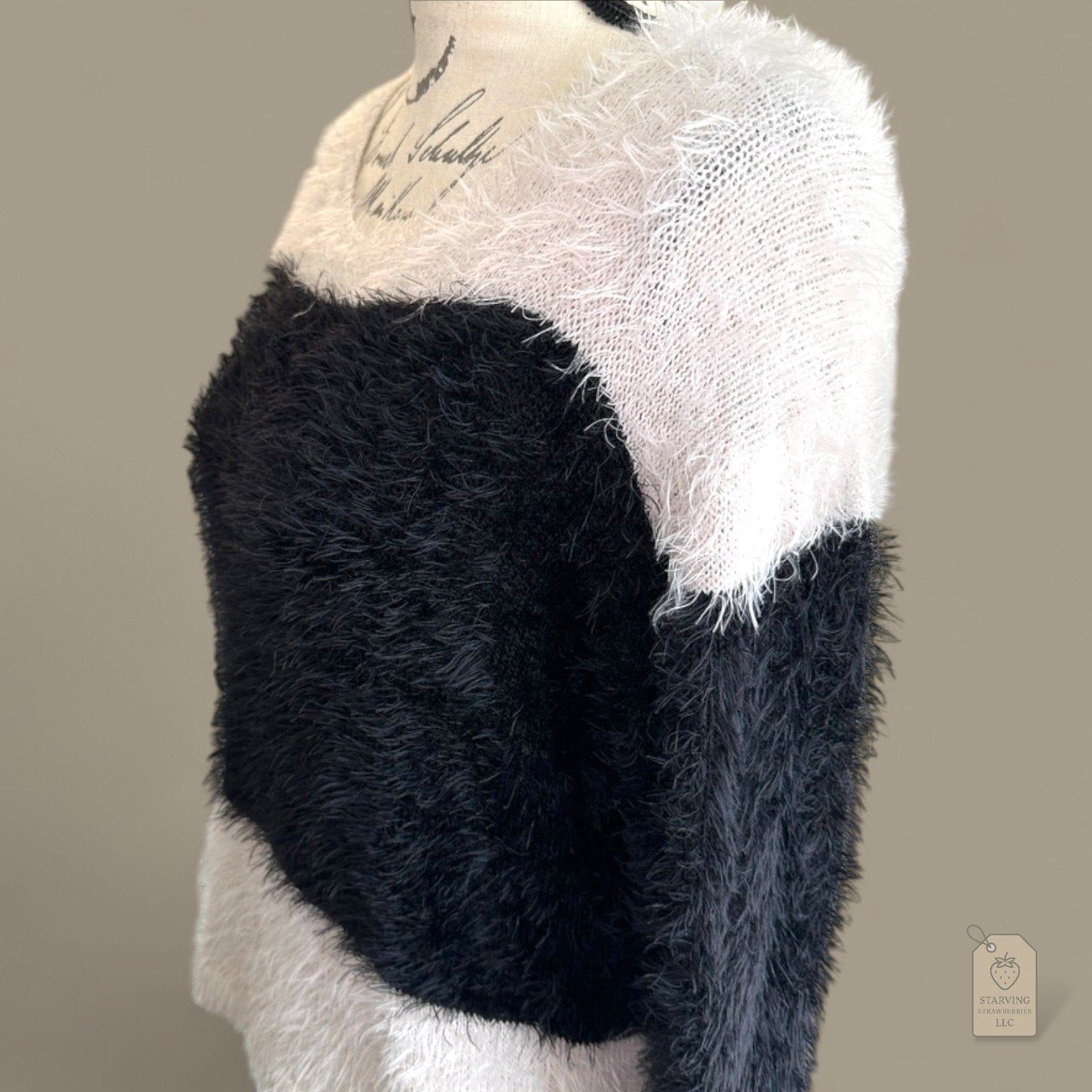 Vince Camuto PS Fuzzy Colorblock Sweater White Black Eyelash Knit Pullover