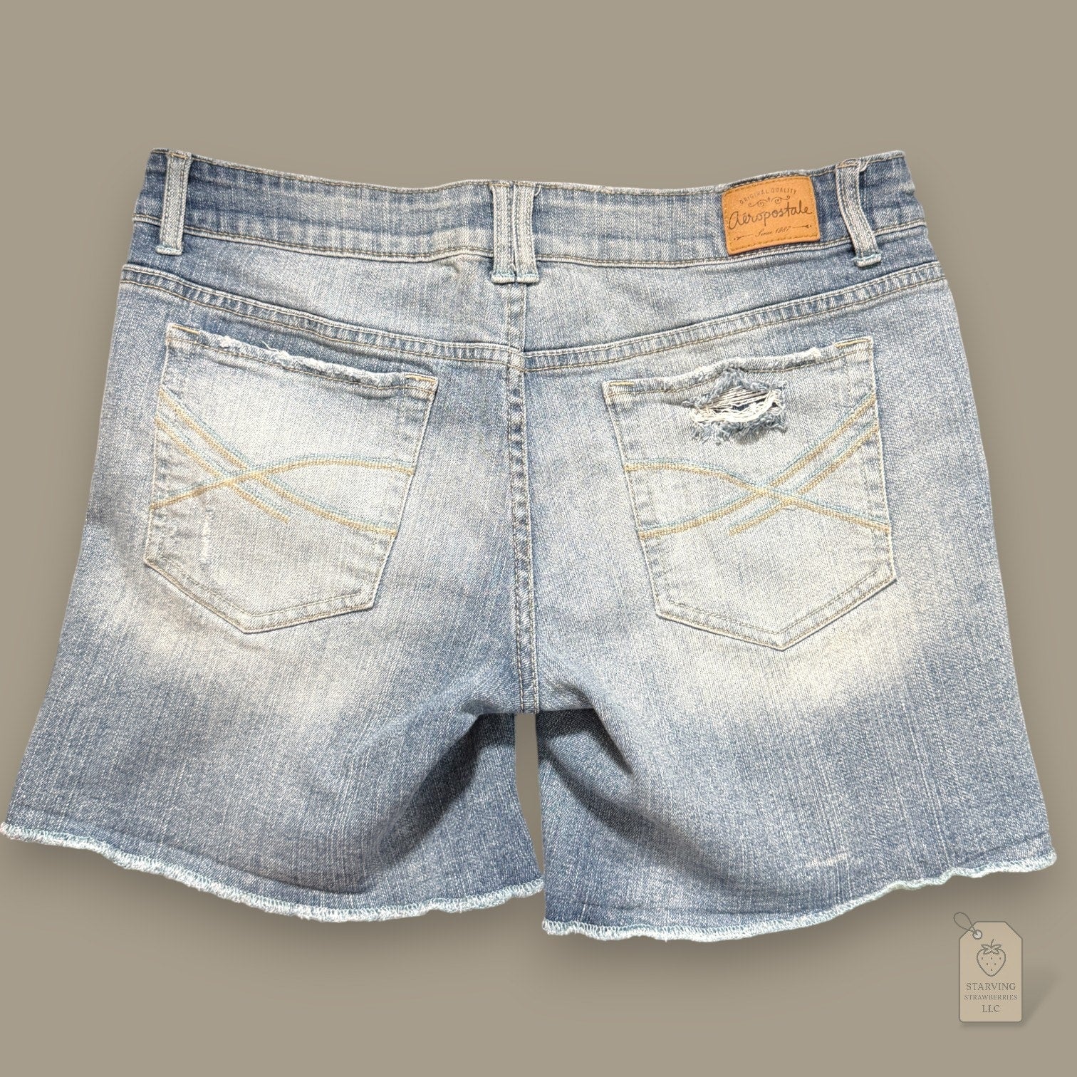 Aéropostale Light Wash Distressed Denim Shorts Women’s 11/12 Casual